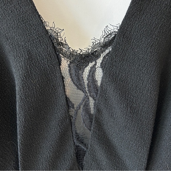 BCBGeneration Junior's Lace Insert Georgette Mini Dress Size 2 - Picture 4 of 12